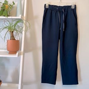 Lululemon on the fly crop pants